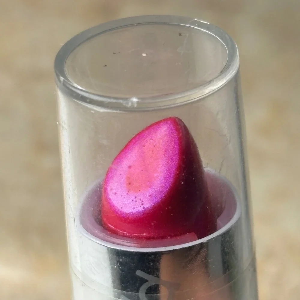Wet n Wild Silk Finish Lipstick 0.13oz 521A Fuchsia with Blue Pearl Shimmer New